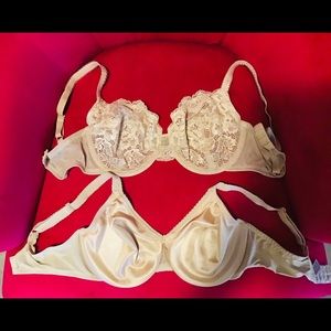 2 Wacoal Bras 36D Like New
